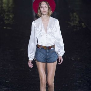 Meet your Posher, Janet